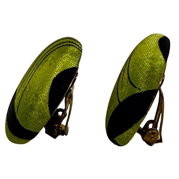 Green Cloth Clip On Earrings with Black Stripes 1980s Fabric Style Vintage - Picture 4 of 4